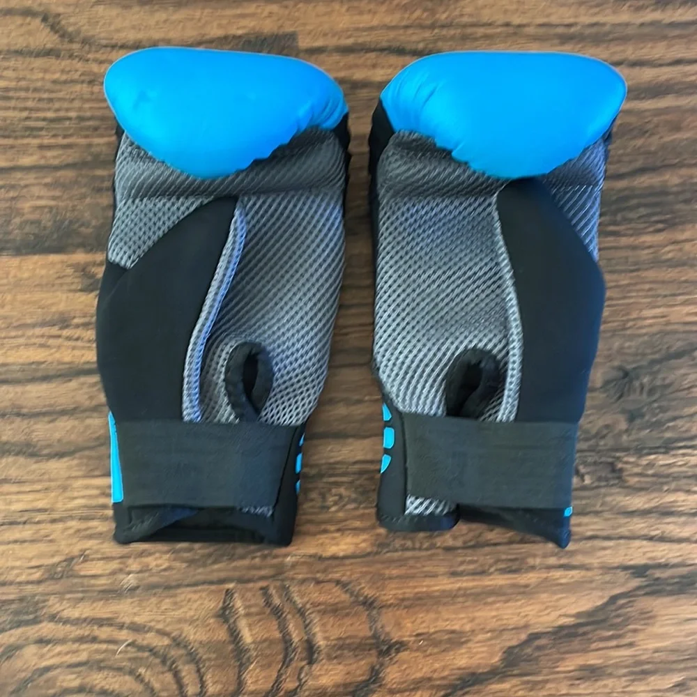 Kids Blue and Black Brave Mittens - Youth Protective Gloves